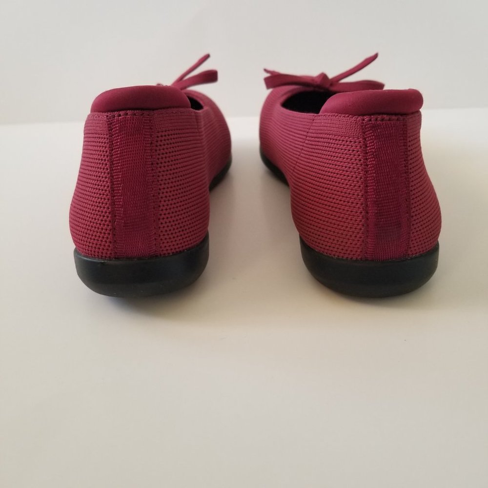 Clarks Carly Hope Burgundy Knit Ballet Flat (size 8.5) - Picture 7 of 10